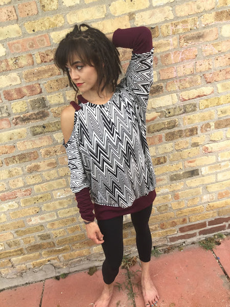 Megan Top- Black/White Zig Zag